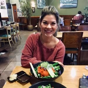 Meet your Posher, Nicole